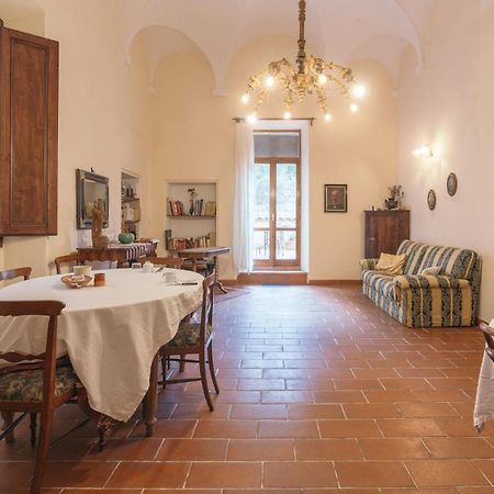A Palazzo Bed & Breakfast แพร์โกลา ภายนอก รูปภาพ