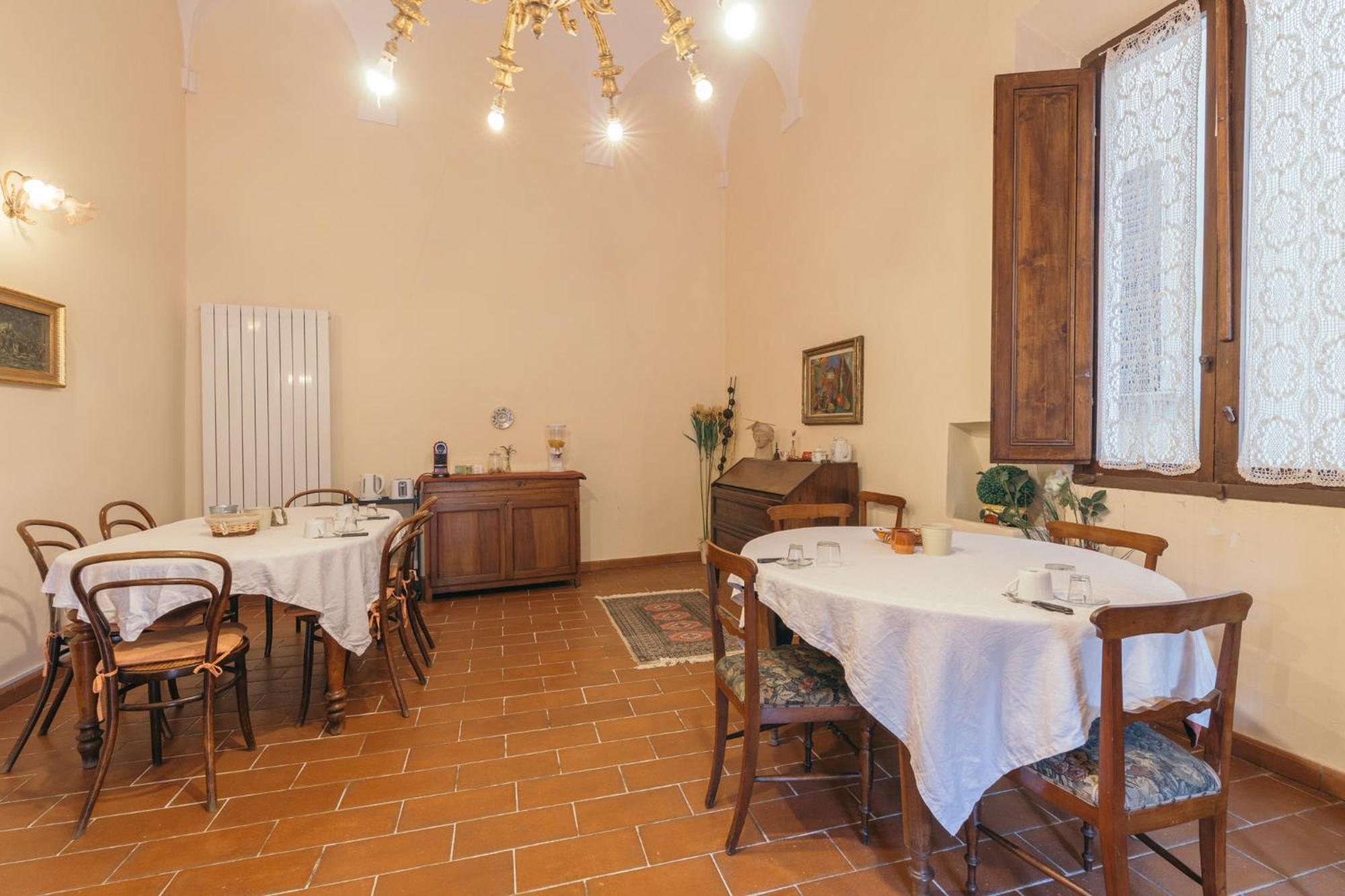 A Palazzo Bed & Breakfast แพร์โกลา ภายนอก รูปภาพ