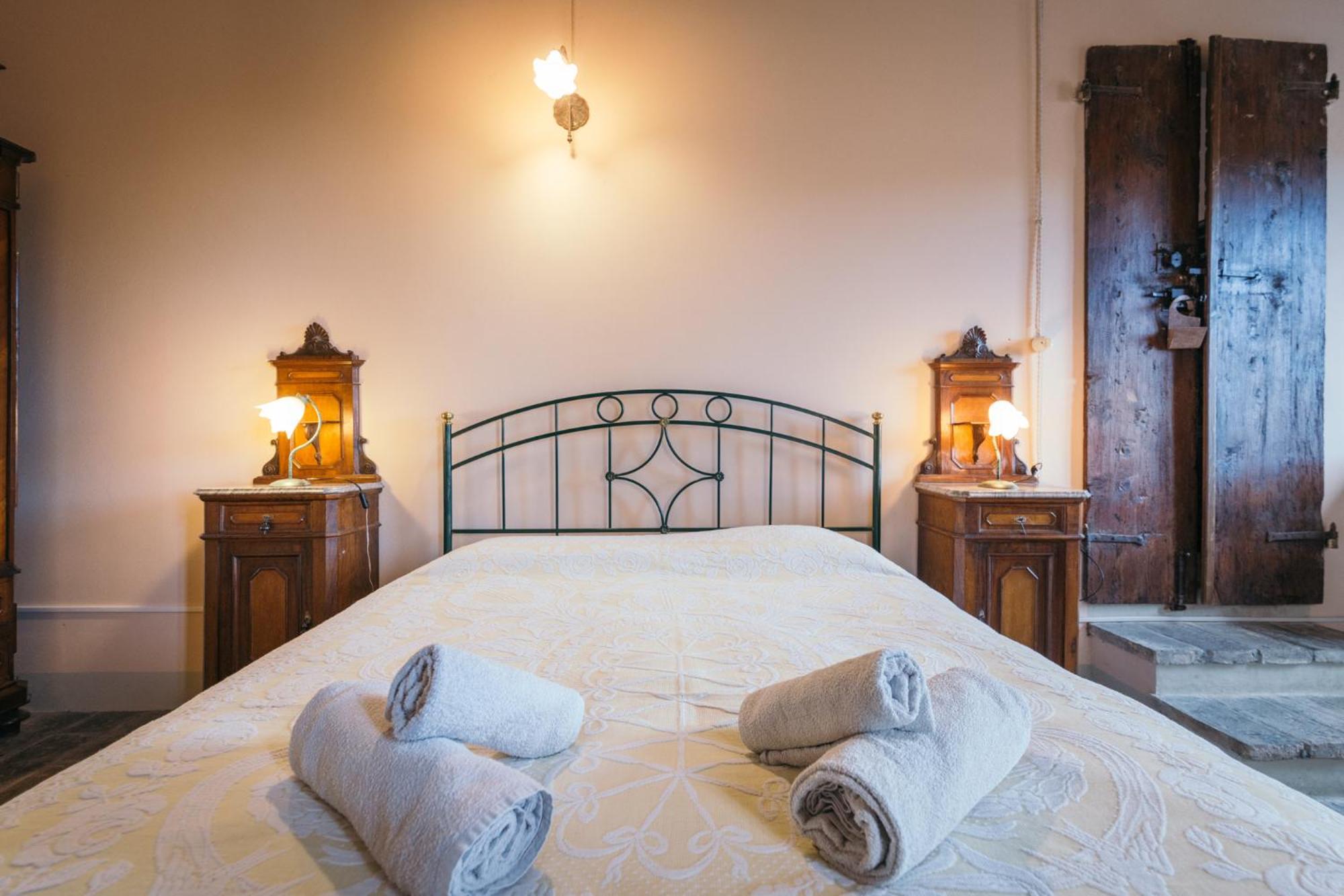 A Palazzo Bed & Breakfast แพร์โกลา ภายนอก รูปภาพ